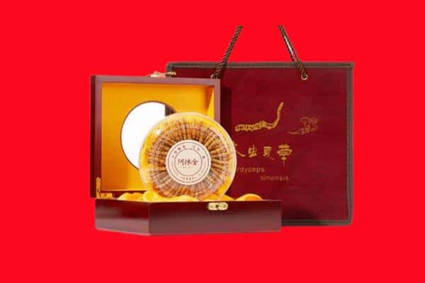 收购资讯:黔南州平塘回收冬虫夏草是按克吗